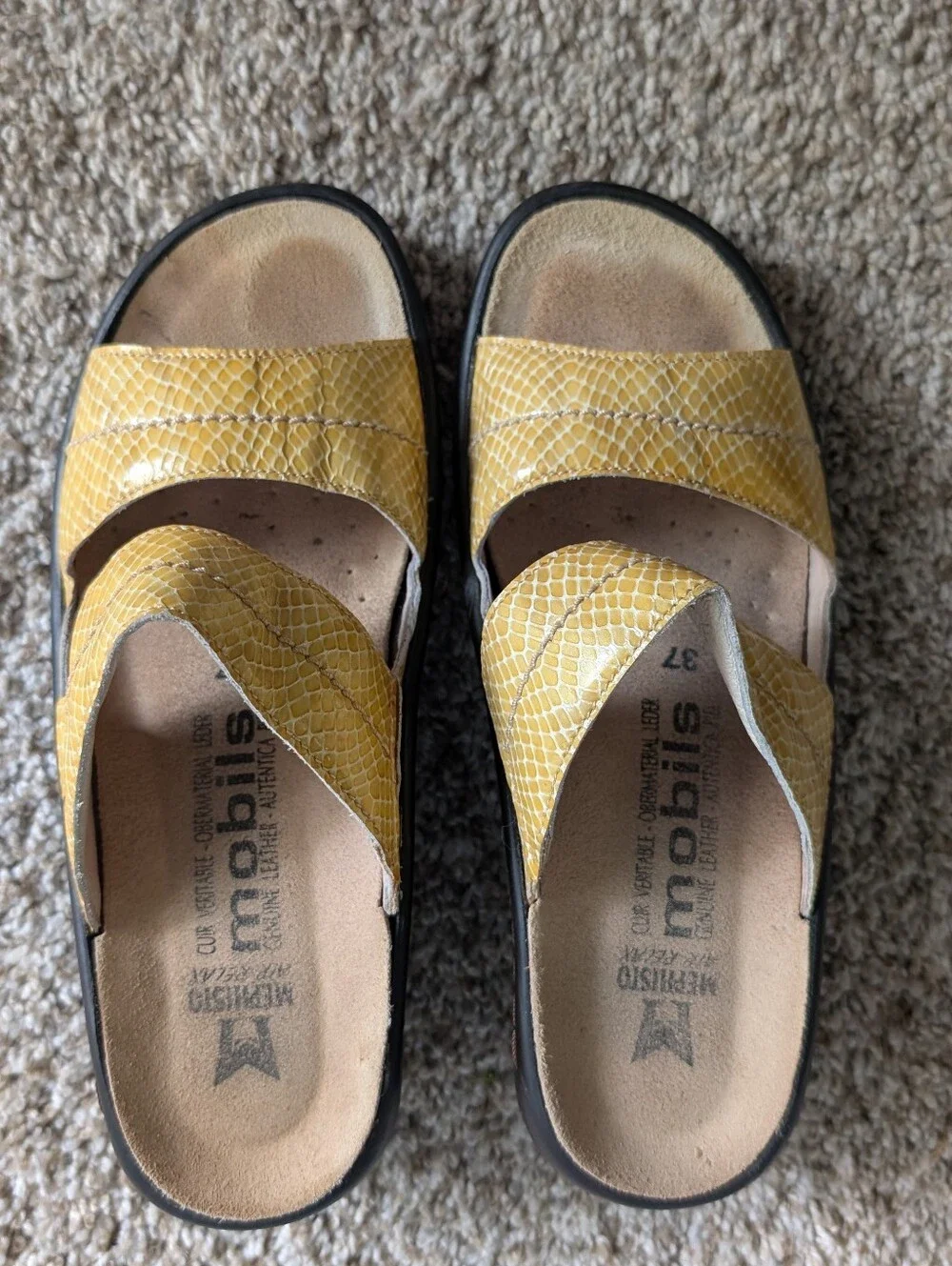 Mephisto Mobils Yellow Snake-Print Double Strap Wedge Sandal Sz 6.5 Summer Beach
